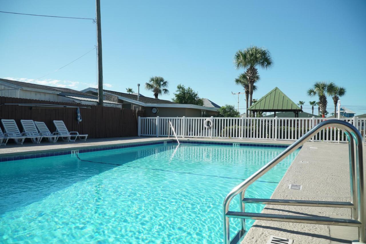 Cottages Christian Retreat Panama City Beach Exterior photo