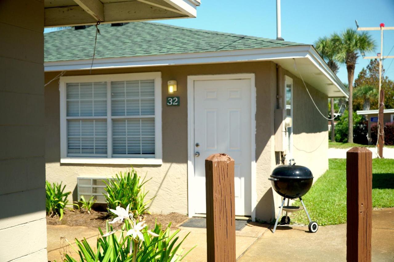 Cottages Christian Retreat Panama City Beach Exterior photo